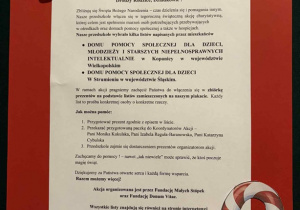 Zdjęcie plakatu na czerwonym tle. Po bokach widać pierniczka, rośliny oraz lizaka.