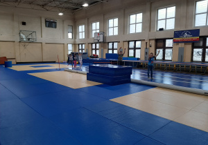 sala gimnastyczna w szkole KOKORO