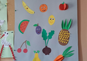 Plakat o tematyce prozdorwotnej - owoce i warzywa