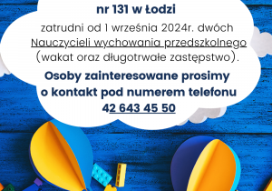 Graficzne przedstawienie treści w białej chmurze na niebieskim tle. poniżej papierowe balony i kolorowe klocki