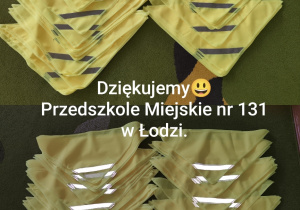 Chusty odblaskowe - zdjęcie wykonane z lampą błyskową aby wyróżnić element odblaskowy